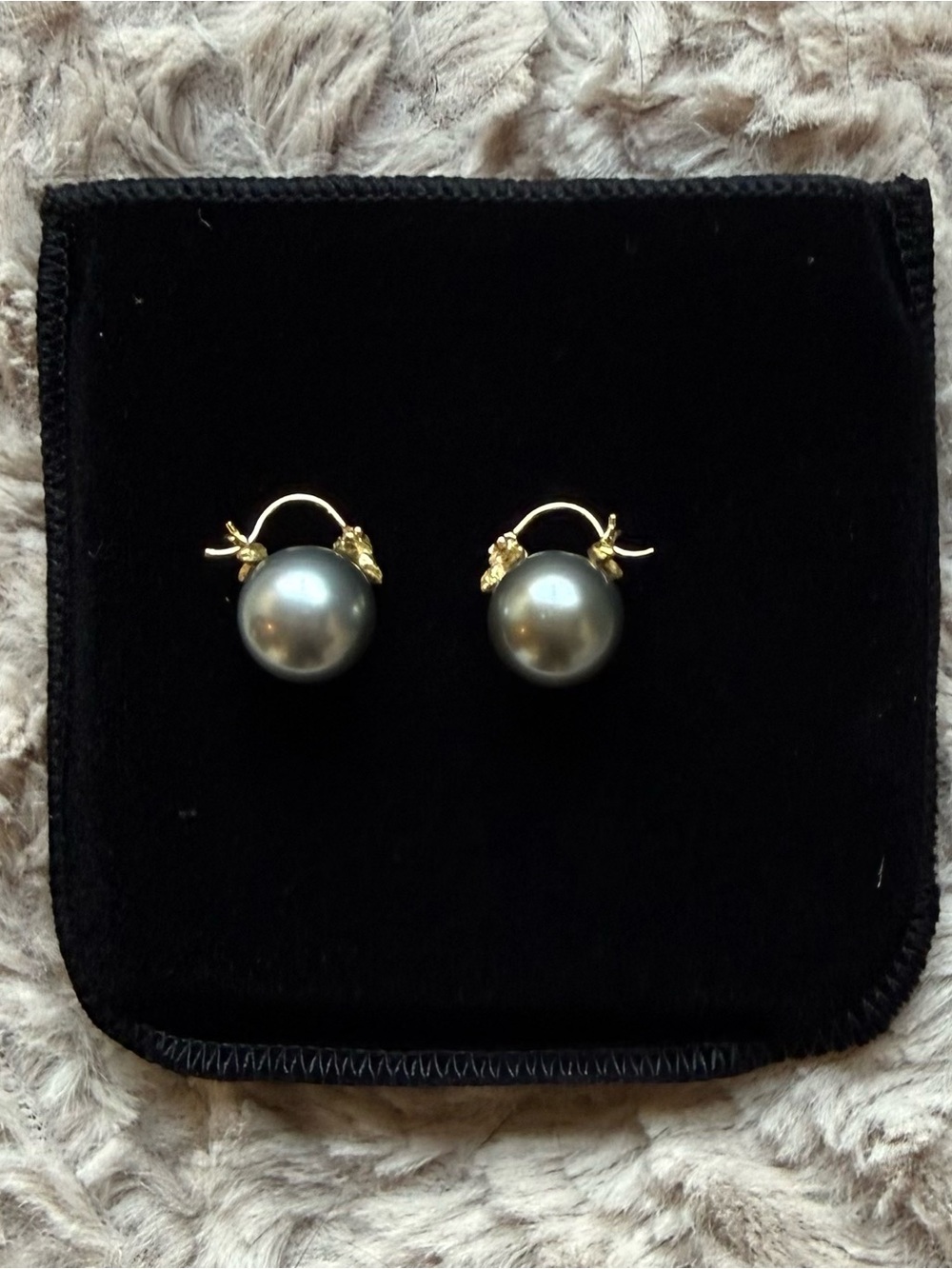 Gabrielle Sanchez 18k Black-Aubergine Overtone Round Tahitian Pearl